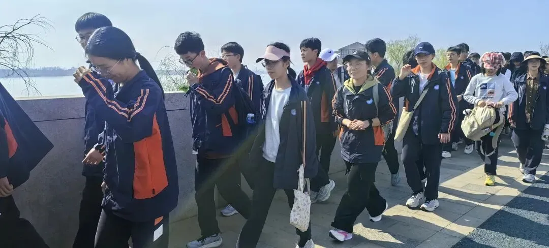 毅路同行 决胜中考 | 闻堰初中九年级毅行徒步暨中考誓师大会纪实 第38张 毅路同行 决胜中考 | 闻堰初中九年级毅行徒步暨中考誓师大会纪实 第38张