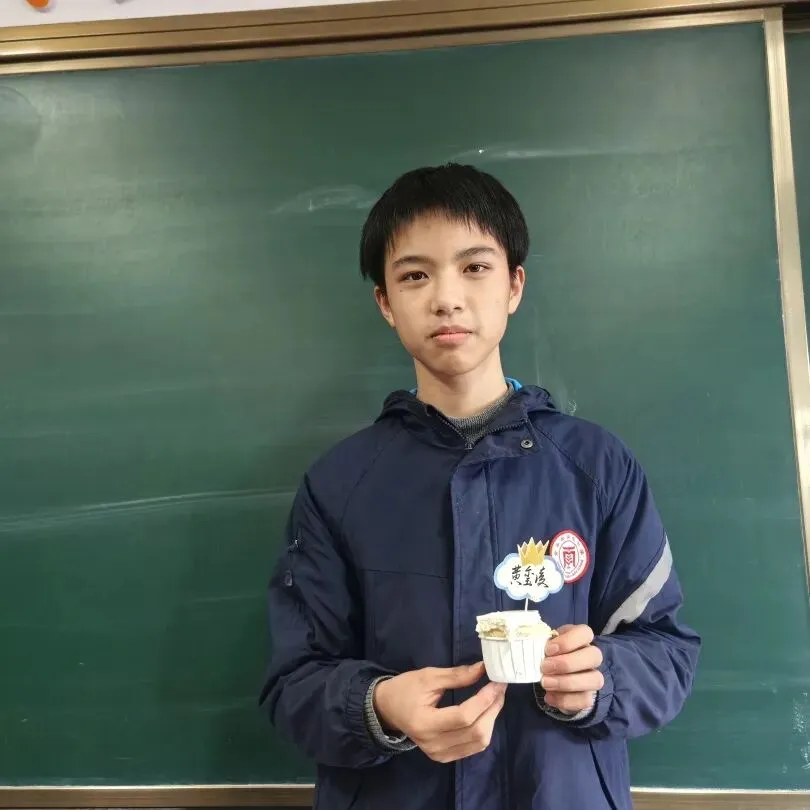 百日砺剑 逐梦中考——南苑中学九(13)班举行初三中考百日誓师活动 第85张 百日砺剑 逐梦中考——南苑中学九(13)班举行初三中考百日誓师活动 第85张