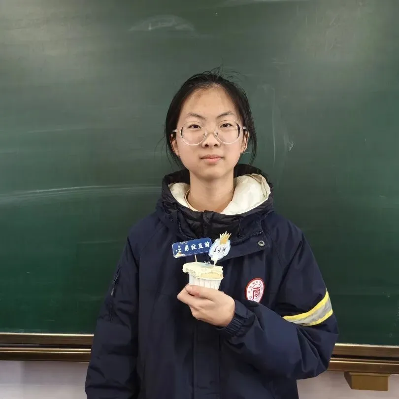 百日砺剑 逐梦中考——南苑中学九(13)班举行初三中考百日誓师活动 第88张 百日砺剑 逐梦中考——南苑中学九(13)班举行初三中考百日誓师活动 第88张
