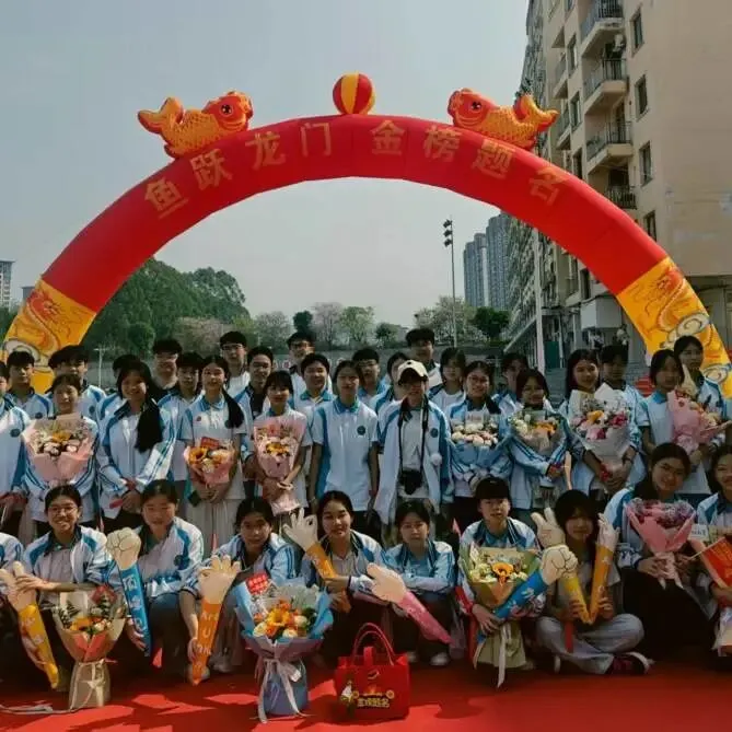 为梦想而战!岑溪三中吹响中考百日誓师集结号-第60张图片-四季读书网