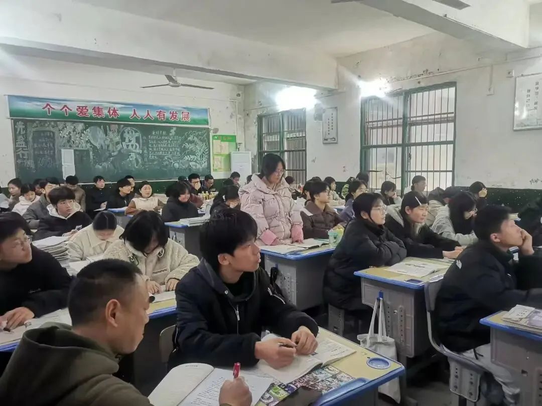三校联研备中考 春日教研促成长-第18张图片-四季读书网