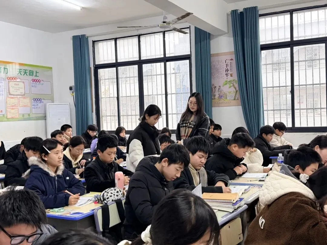 三校联研备中考 春日教研促成长-第35张图片-四季读书网