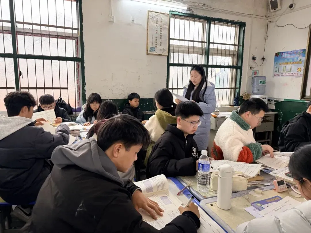 三校联研备中考 春日教研促成长-第39张图片-四季读书网
