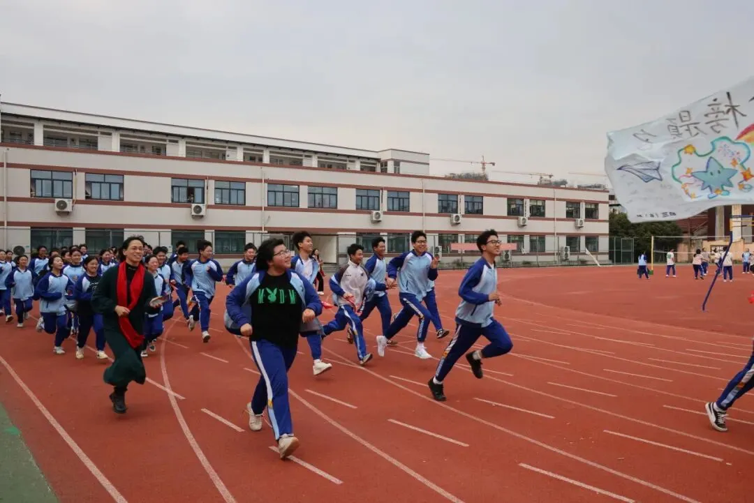 破浪逐光 赢在终章丨灵江中学初三中考百日誓师大会圆满举行 第33张 破浪逐光 赢在终章丨灵江中学初三中考百日誓师大会圆满举行 第33张