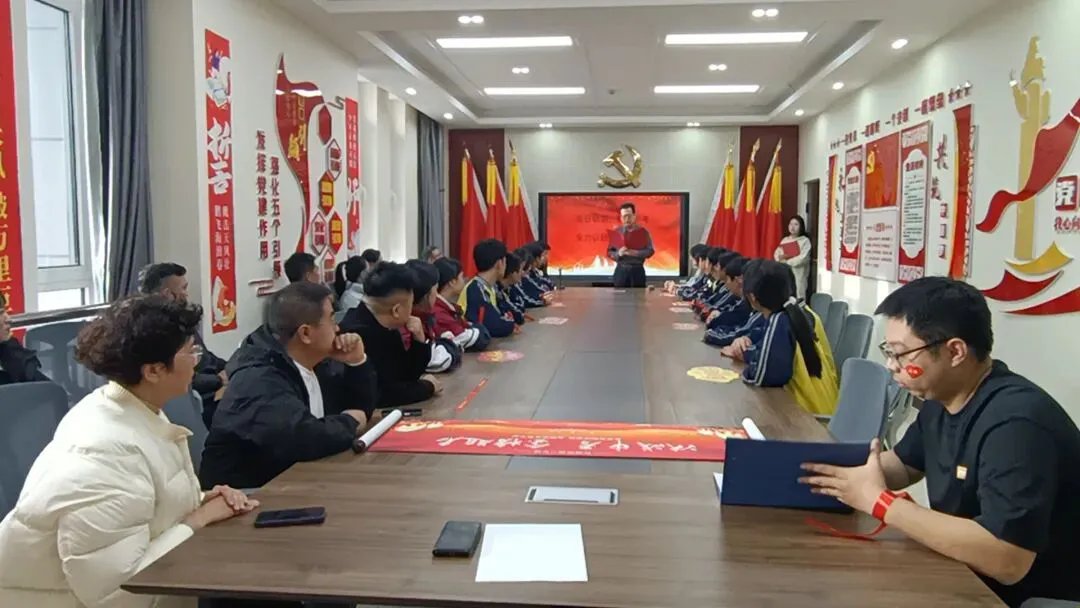 百日砺剑,逐梦中考——科创班2026届中考百日誓师大会圆满举行-第30张图片-四季读书网 百日砺剑,逐梦中考——科创班2026届中考百日誓师大会圆满举行-第30张图片-四季读书网