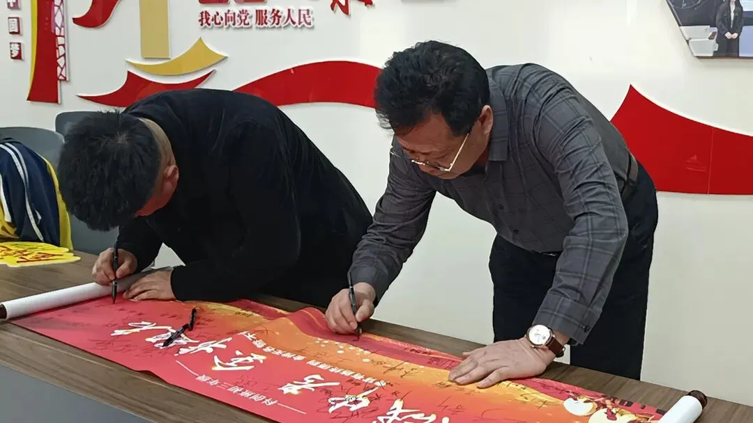 百日砺剑,逐梦中考——科创班2026届中考百日誓师大会圆满举行-第46张图片-四季读书网 百日砺剑,逐梦中考——科创班2026届中考百日誓师大会圆满举行-第46张图片-四季读书网