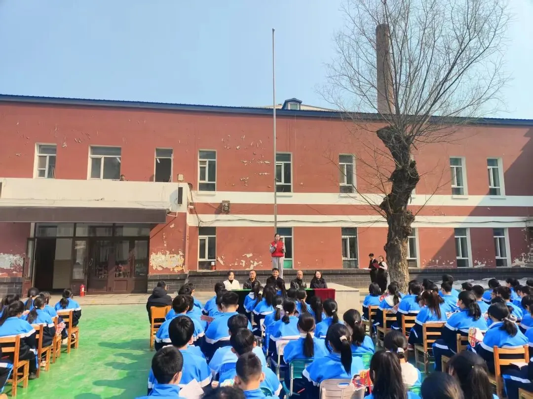 百日砺剑 决战中考——哈三十八中2026届百日誓师大会热血启幕! 第2张 百日砺剑 决战中考——哈三十八中2026届百日誓师大会热血启幕! 第2张