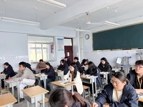蓄势待发研备考,凝心聚力赢中考|夏津县双语中学初中数学、英语、历史学科备考经验汇报-第6张图片-四季读书网