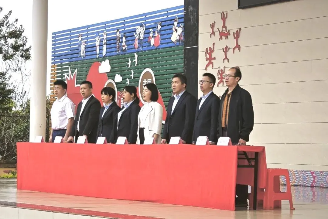 飞驰人生当此时 金马踏平中考路——宁明县实验学校2026年中考百日誓师大会圆满举行-第19张图片-四季读书网 飞驰人生当此时 金马踏平中考路——宁明县实验学校2026年中考百日誓师大会圆满举行-第19张图片-四季读书网