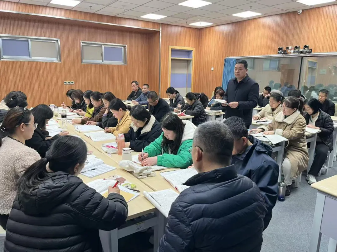 研思践悟促提升 对标学习备中考——高唐县时风中学教育集团初三数学教师赴高唐县第一实验中学开展教研学习活动-第9张图片-四季读书网