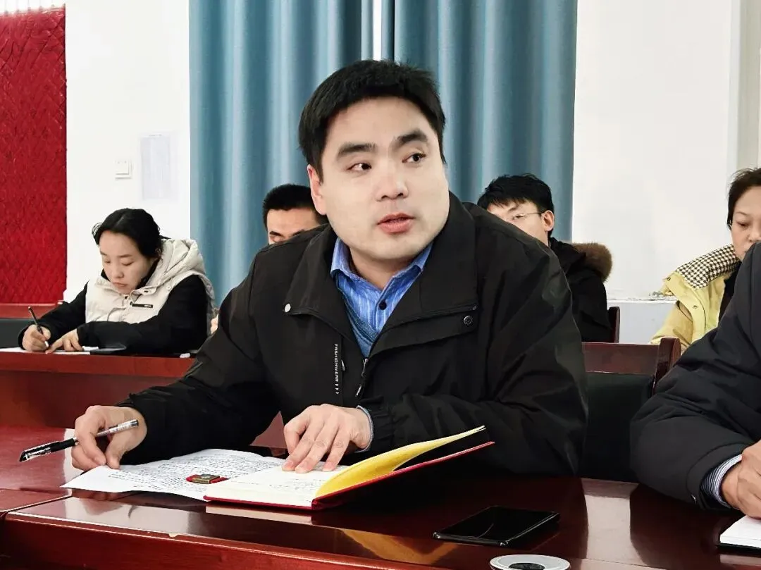 【大名县第七中学】凝心聚力备中考·砥砺前行创辉煌——大名县第七中学召开2026届备考会 第10张