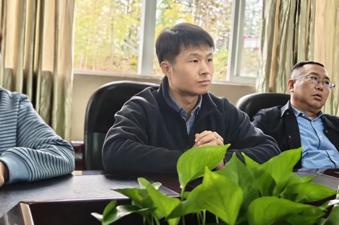 【正心教育】凝心聚力备中考 联研共进提质效——武夷山市第二中学片区教研联合体2026届备考工作会议顺利召开-第14张图片-四季读书网
