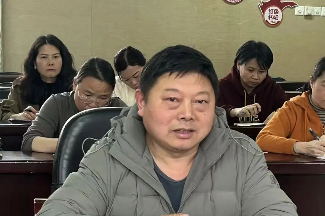 【正心教育】凝心聚力备中考 联研共进提质效——武夷山市第二中学片区教研联合体2026届备考工作会议顺利召开-第16张图片-四季读书网