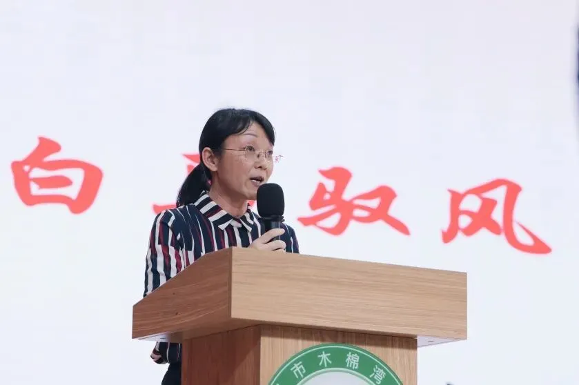 策马驭风战百日!中考冲刺动员大会燃情启幕-第46张图片-四季读书网