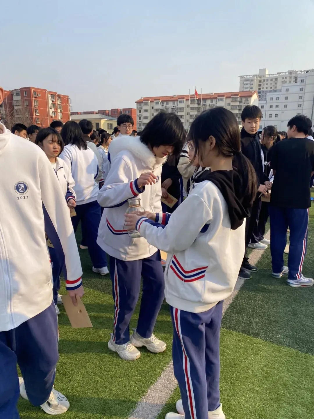 百日砺剑,决胜中考,青春无悔 逐梦远航——2026届顺义五中初三百日誓师大会-第48张图片-四季读书网