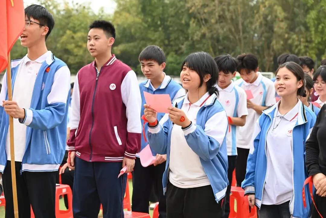 逐梦前行,决胜中考--西浦集团广宁第一中学2026届中考冲刺誓师动员大会隆重举行! 第21张 逐梦前行,决胜中考--西浦集团广宁第一中学2026届中考冲刺誓师动员大会隆重举行! 第21张