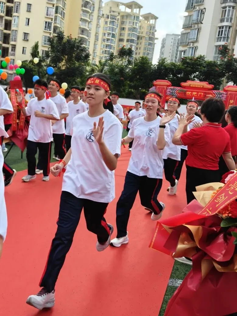 青春逐梦 决胜中考 | 海南昌茂花园学校隆重举行2026届中考百日誓师大会 第31张