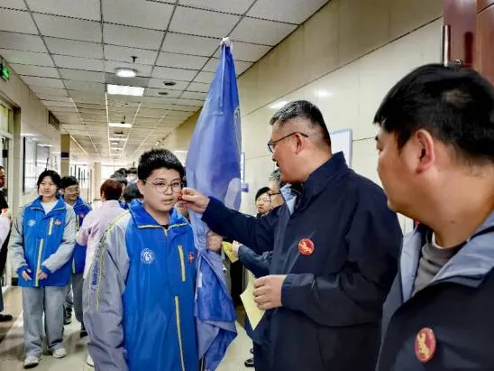 奋斗青春 决战百日 马上行动 中考必胜 | 太原十五中2026届初三百日誓师大会圆满结束 第10张 奋斗青春 决战百日 马上行动 中考必胜 | 太原十五中2026届初三百日誓师大会圆满结束 第10张