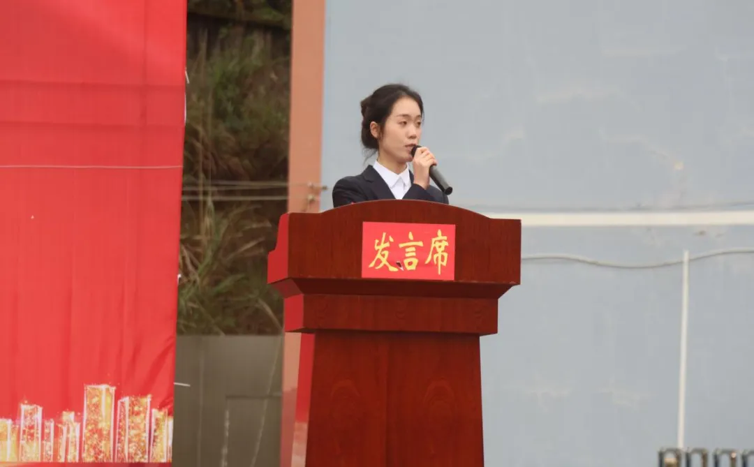 百日逐梦马跃中考 笃行致远决胜今朝——三都县第三中学举行百日誓师大会! 第6张