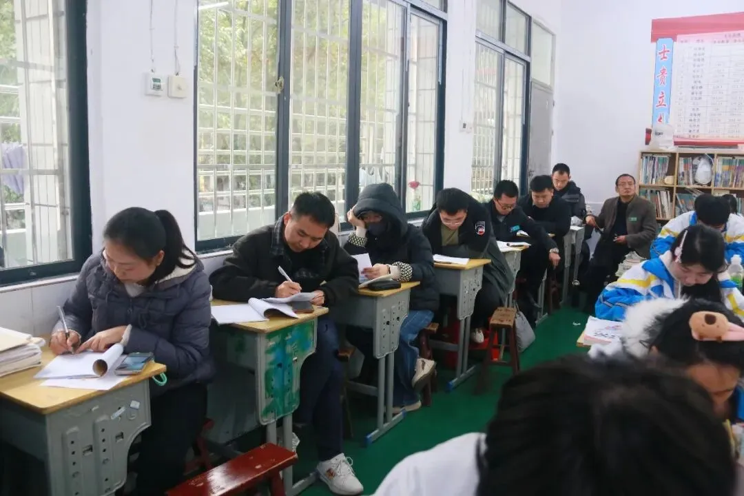 【聚焦州模・以研促教】聚焦州一模试卷 推进教研提质|黄平县旧州中学组织开展州一模讲评专项研讨活动-第43张图片-四季读书网