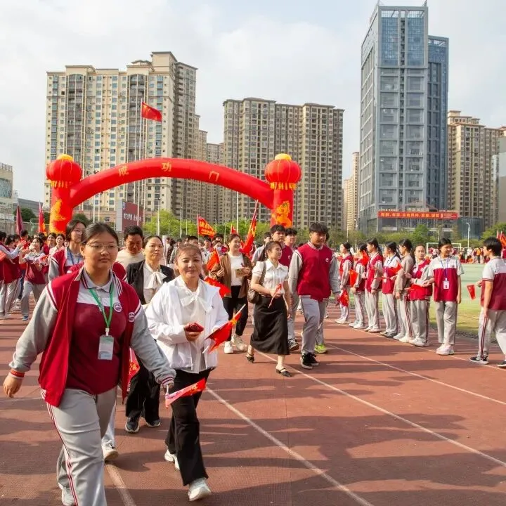 防城港市桃花湾中学2026年中考百日誓师大会圆满举行 第39张