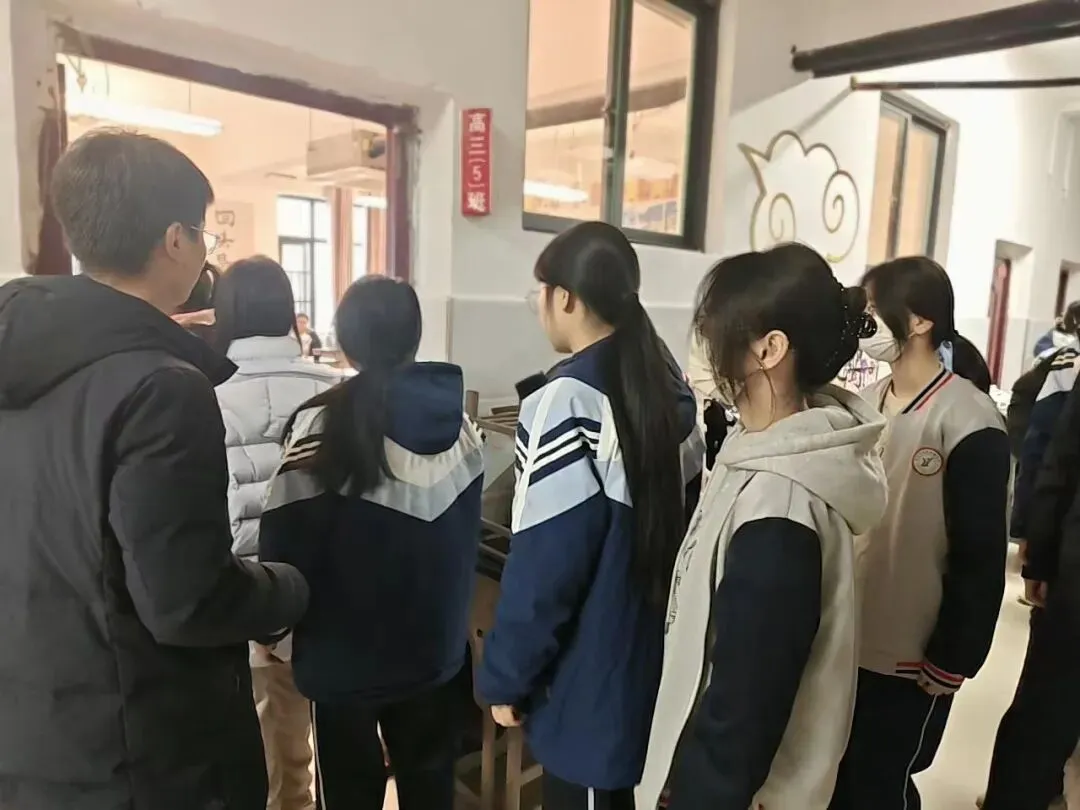 严阵以待迎模考 凝心聚力战高考——南昌市致远双语学校2026届高三“一模”测试圆满结束 第9张 严阵以待迎模考 凝心聚力战高考——南昌市致远双语学校2026届高三“一模”测试圆满结束 第9张