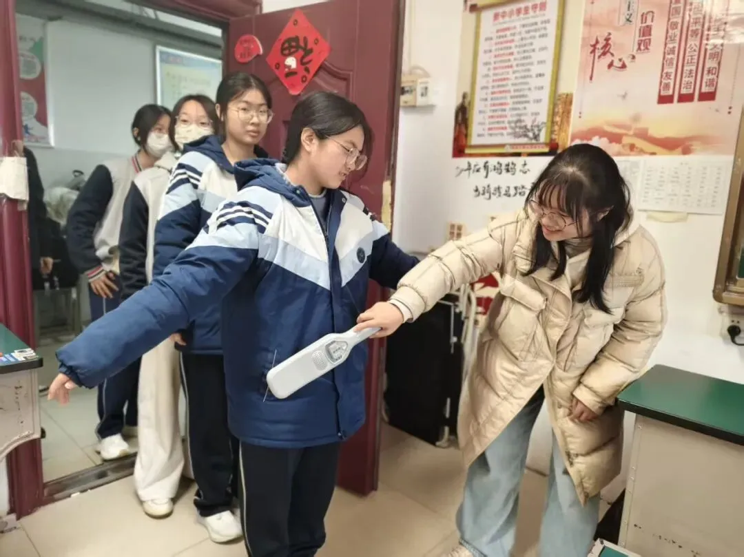 严阵以待迎模考 凝心聚力战高考——南昌市致远双语学校2026届高三“一模”测试圆满结束 第10张 严阵以待迎模考 凝心聚力战高考——南昌市致远双语学校2026届高三“一模”测试圆满结束 第10张