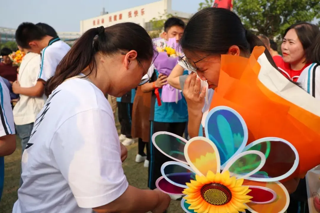 笃行百日,圆梦中考——2026届初三级决胜中考百日誓师大会圆满举行-第39张图片-四季读书网