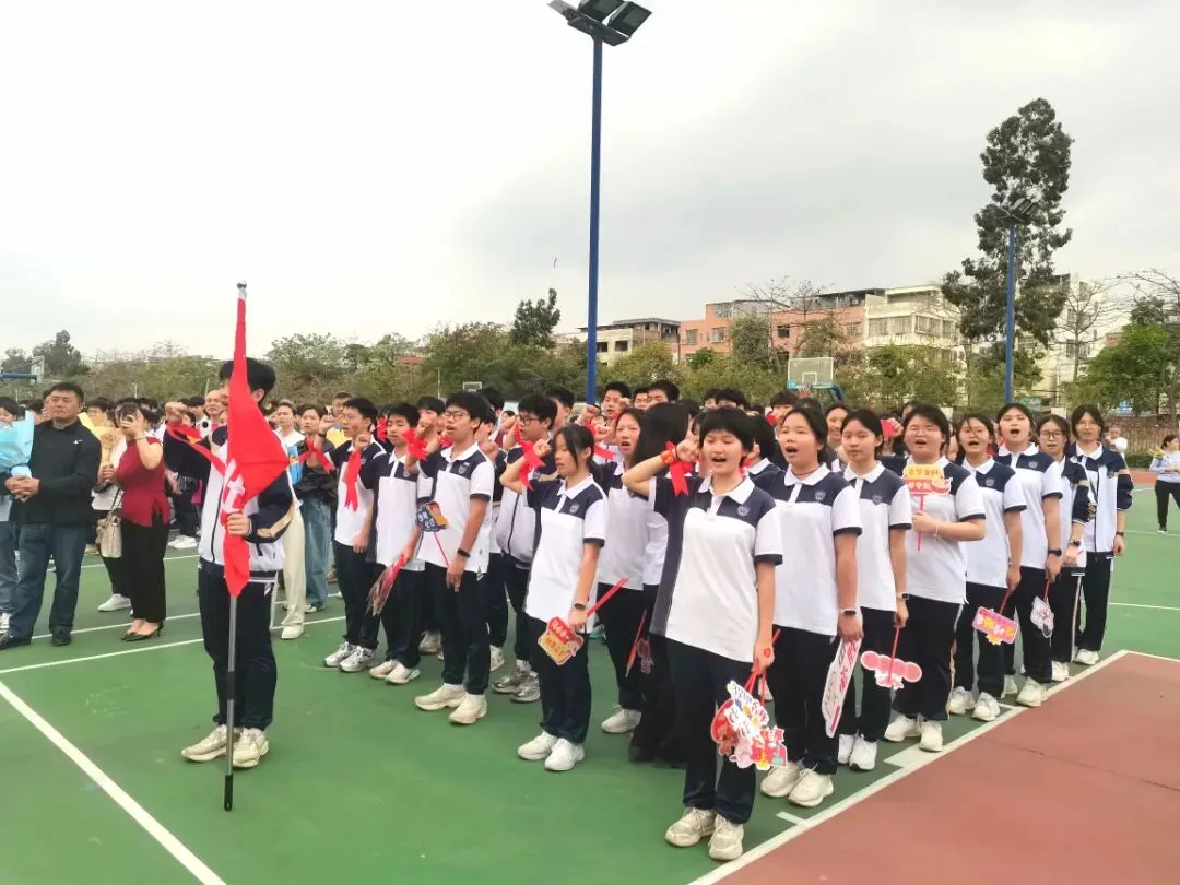 百日磨剑砺锋芒 逐梦中考启新程——翰林学校隆重举行2026届百日誓师大会-第32张图片-四季读书网