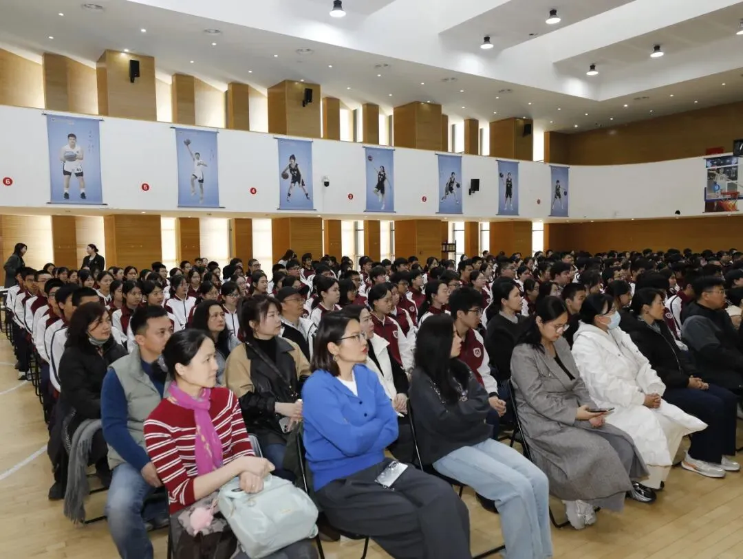 百日砺剑 策马扬鞭赴中考——我校初三年级中考誓师大会圆满举行-第7张图片-四季读书网