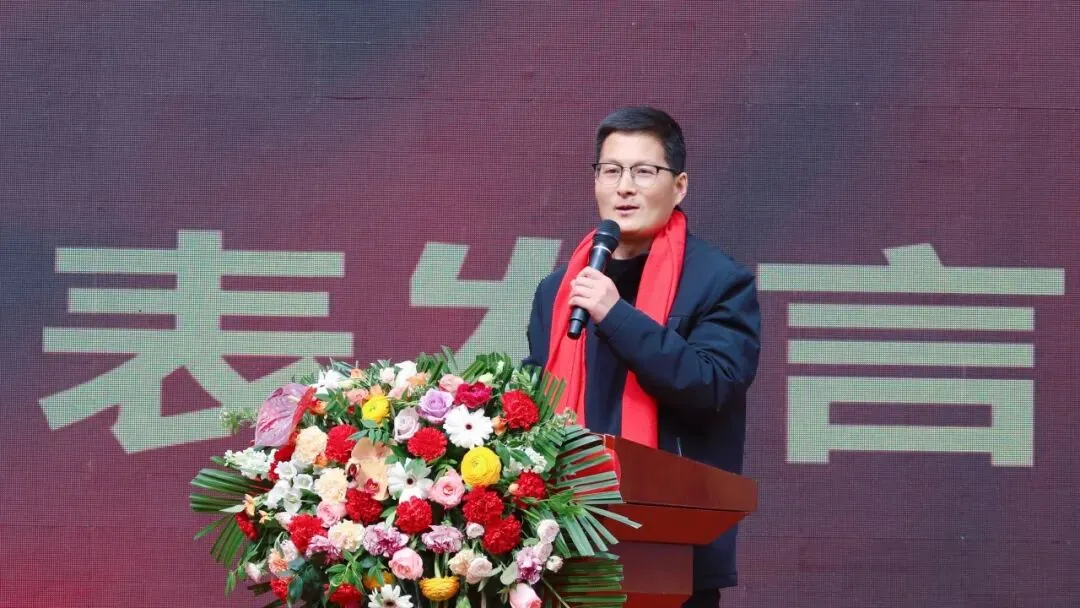 青春砺剑酬壮志 策马扬鞭战中考——商州区第一初级中学举行2026届决战誓师大会-第71张图片-四季读书网