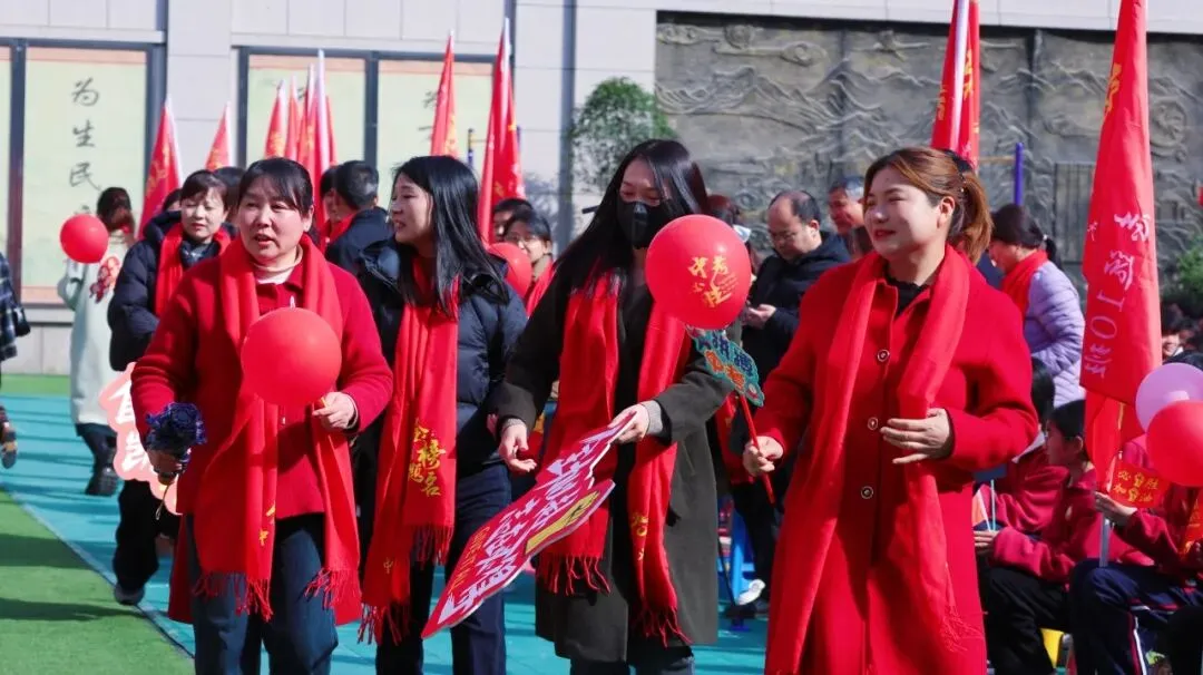 青春砺剑酬壮志 策马扬鞭战中考——商州区第一初级中学举行2026届决战誓师大会-第128张图片-四季读书网