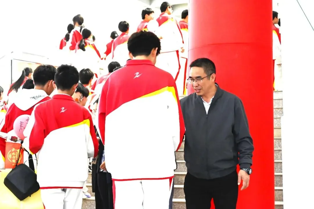 战鼓催征马蹄疾,决胜中考正当时——宜良县第二中学2026届中考誓师大会 第17张