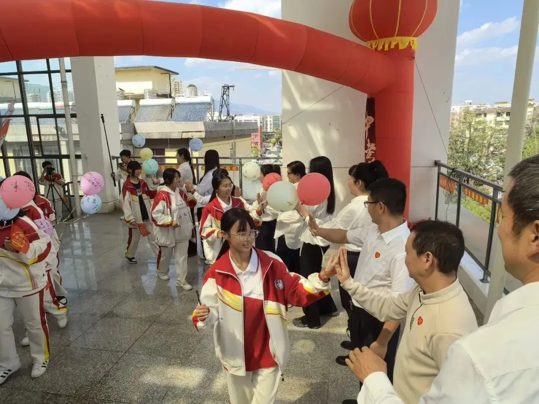 战鼓催征马蹄疾,决胜中考正当时——宜良县第二中学2026届中考誓师大会 第20张