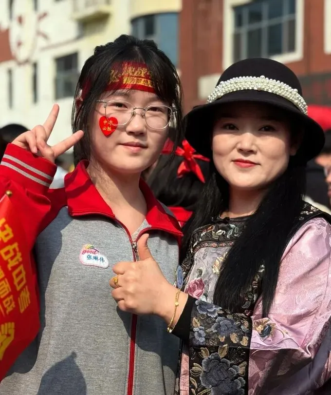 直击现场!饶安学校2026中考百日誓师大会燃爆现场! 第32张 直击现场!饶安学校2026中考百日誓师大会燃爆现场! 第32张