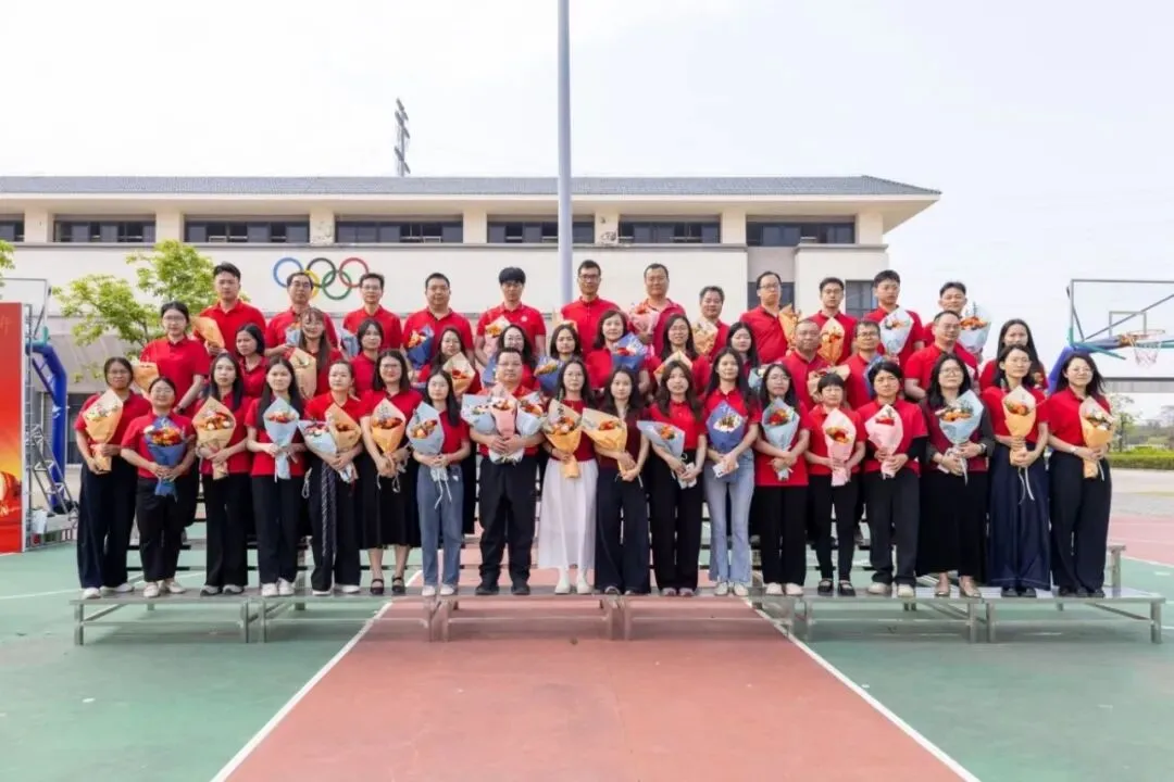 百日逐梦 决胜中考——博罗县龙溪第二中学隆重举行2026届中考冲刺动员大会 第28张 百日逐梦 决胜中考——博罗县龙溪第二中学隆重举行2026届中考冲刺动员大会 第28张