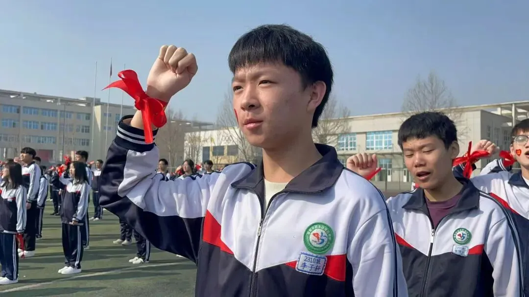 冲刺中考 再创辉煌 ——肥乡区第五中学举行2026届中考冲刺动员大会 第65张 冲刺中考 再创辉煌 ——肥乡区第五中学举行2026届中考冲刺动员大会 第65张
