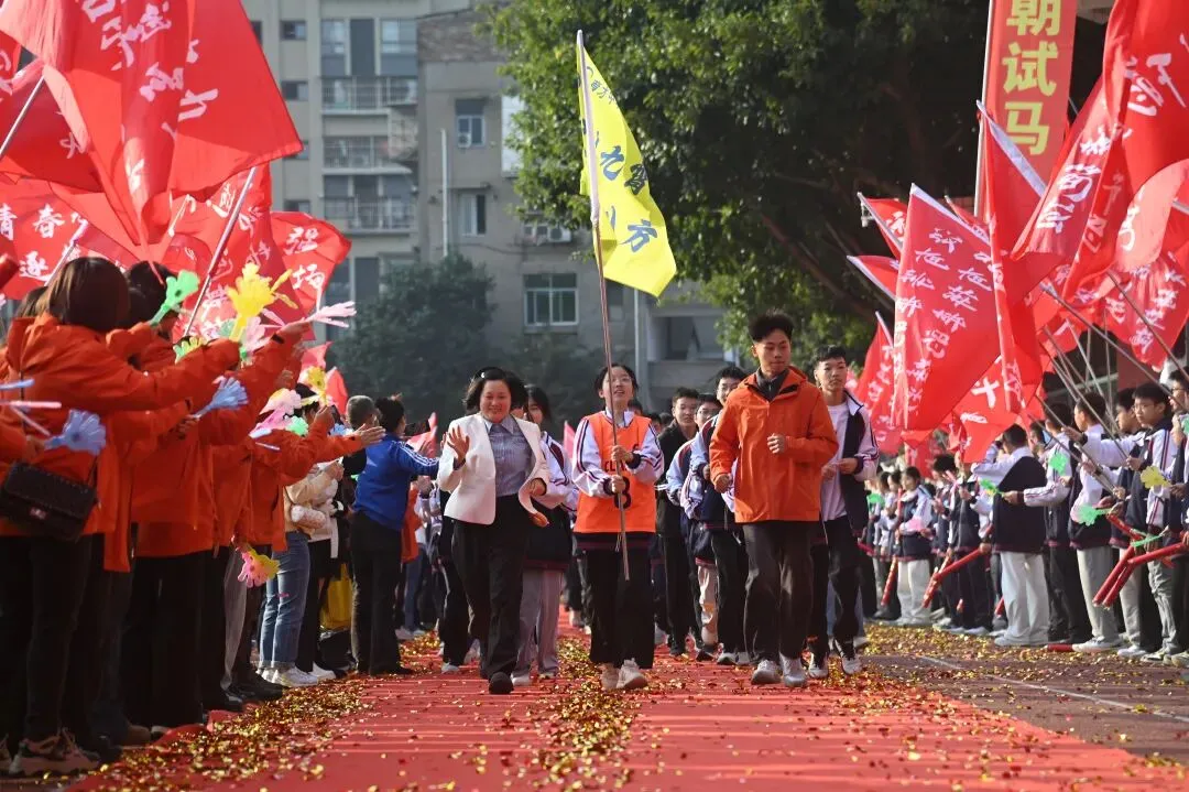 以青春之名,赴中考之约——育才中学举行2026年中考励志主题活动 第47张