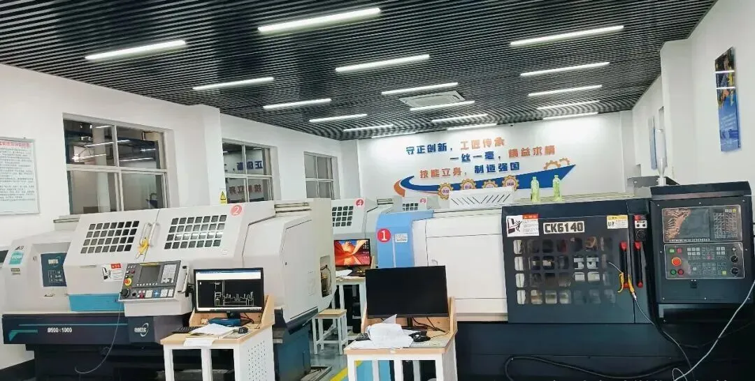 广西第一工业学校2026年招生简章 中考择校不必焦虑,选对公办中职,比盲目挤普高更有出路. 第3张