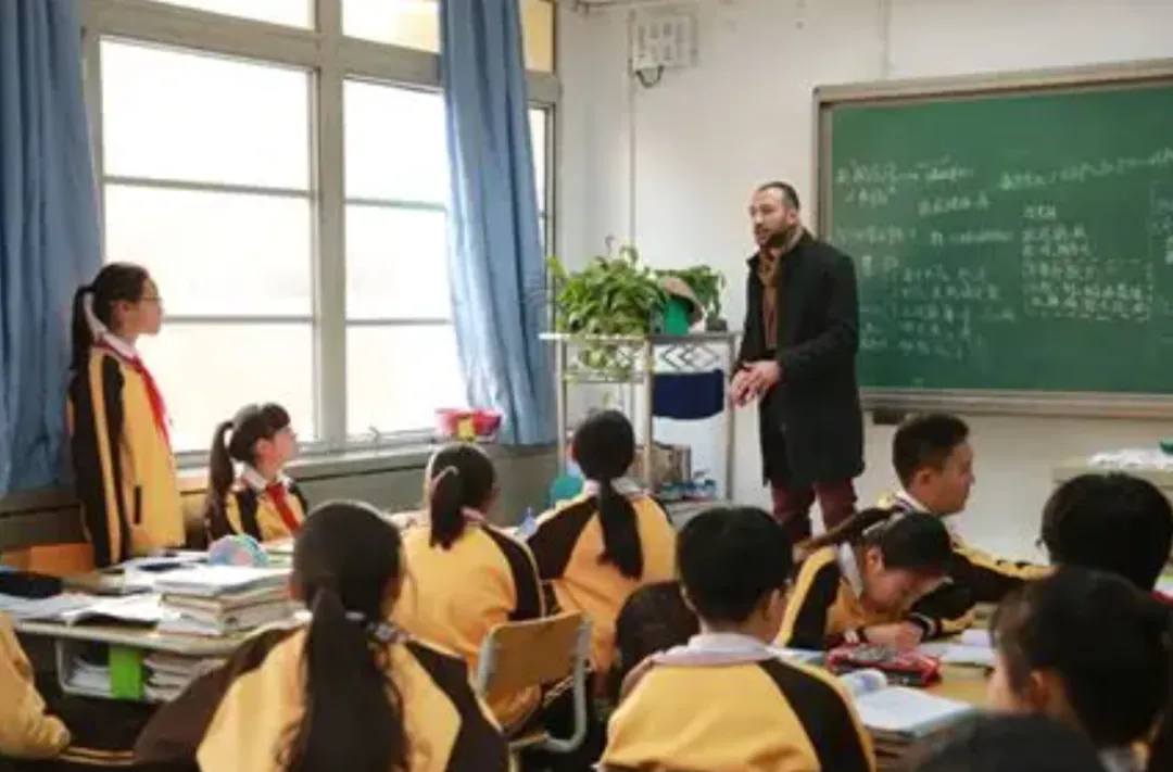 【判断推理】逻辑判断秒杀技巧,附真题解析 第49张
