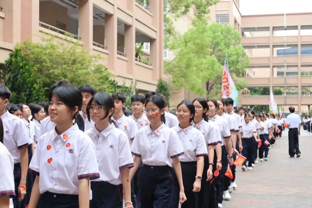 策马扬鞭战百日 乘风破浪赢中考 | 惠州仲恺高新区实验学校2026届百日誓师大会圆满举行 第14张 策马扬鞭战百日 乘风破浪赢中考 | 惠州仲恺高新区实验学校2026届百日誓师大会圆满举行 第14张