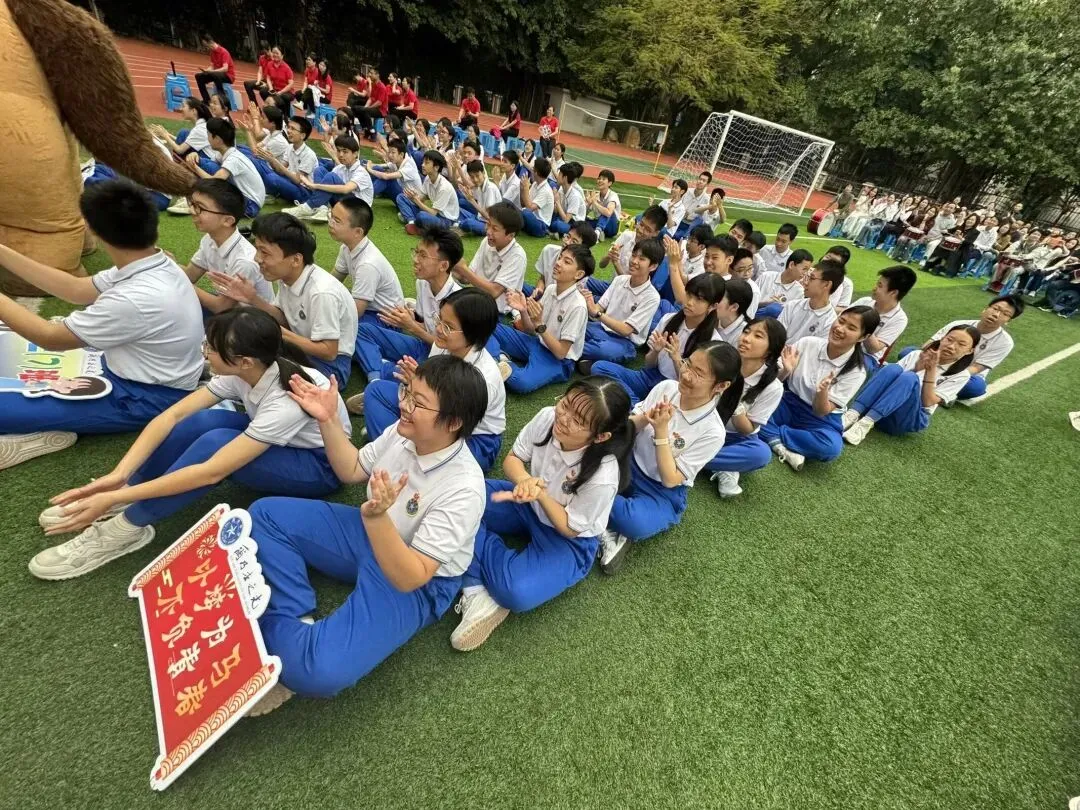 百日逐光,中考必胜——真光中学初中部芳花校区2026届中考百日誓师大会圆满举行 第41张