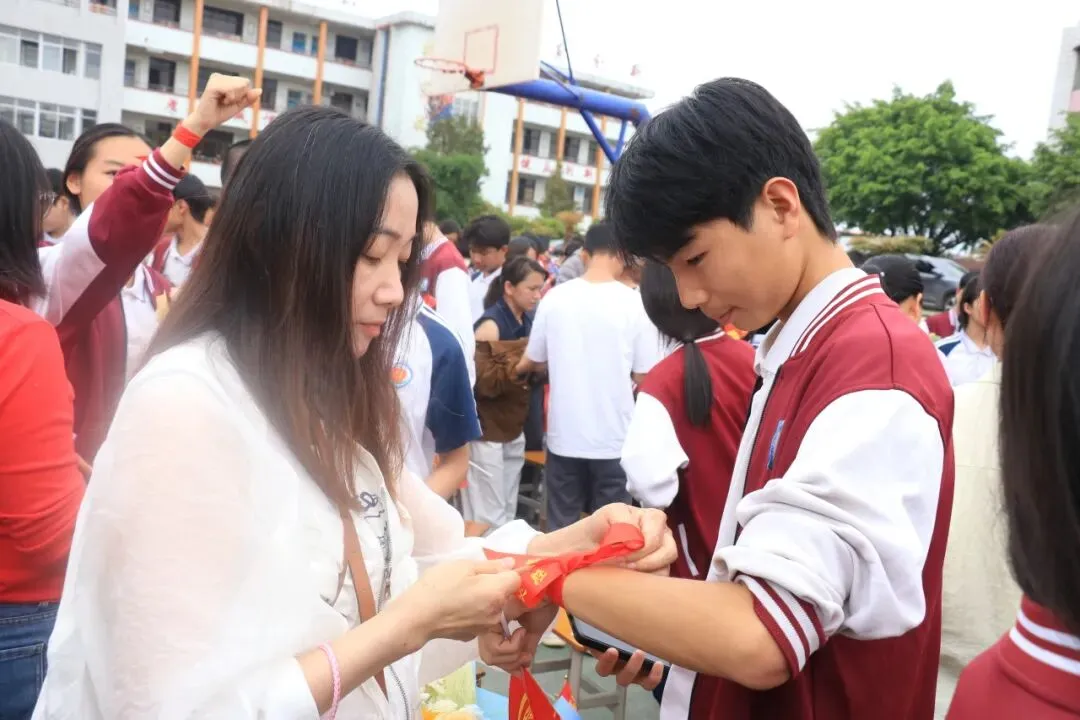 百日磨剑战中考,少年逐梦正当时——怀集县冷坑镇中心初级中学2026届百日誓师大会圆满举行 第64张 百日磨剑战中考,少年逐梦正当时——怀集县冷坑镇中心初级中学2026届百日誓师大会圆满举行 第64张