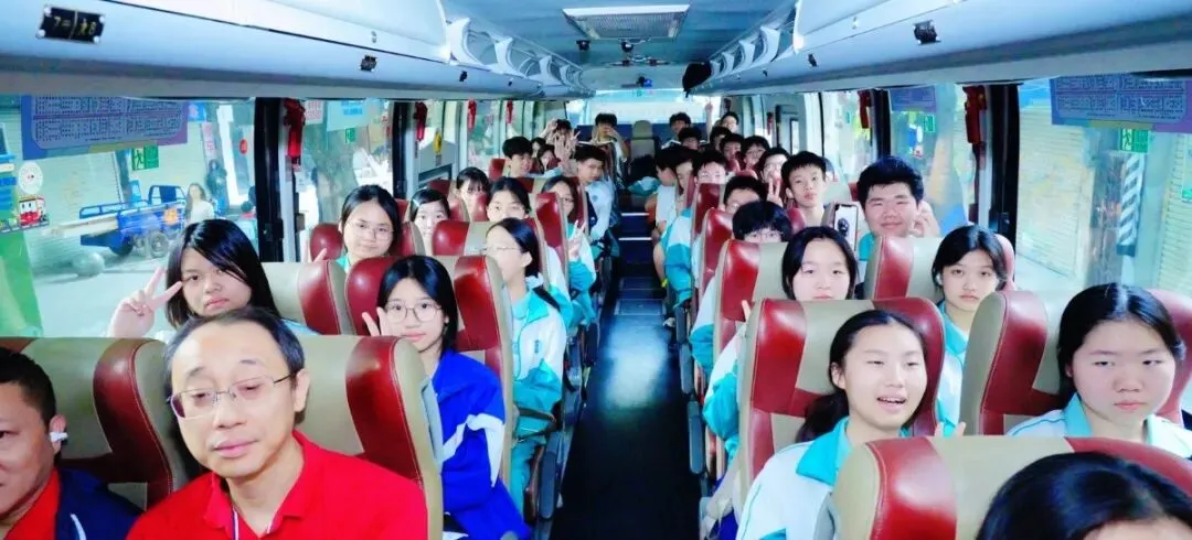 百日冲刺战中考 一鼓作气创辉煌-广州市第四中学丰宁学校2026年初三级动员大会 第17张