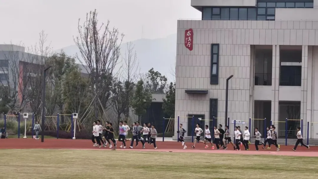 亲历中考体育模拟考:少年并肩,全力以赴待花开|致初三体考学子 第4张