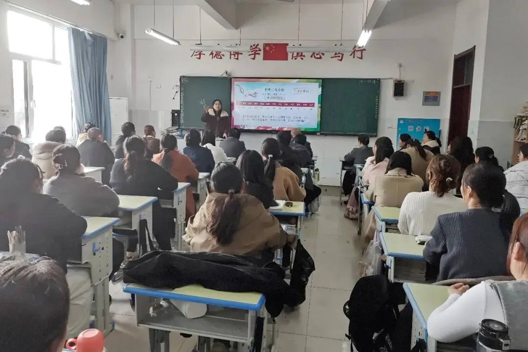凝心聚力迎中考,家校携手助远航——斜店乡中学召开九年级家长会 第4张