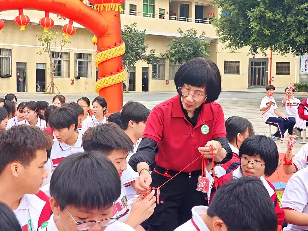 利民中学,2026届中考百日誓师大会!-第40张图片-四季读书网 利民中学,2026届中考百日誓师大会!-第40张图片-四季读书网