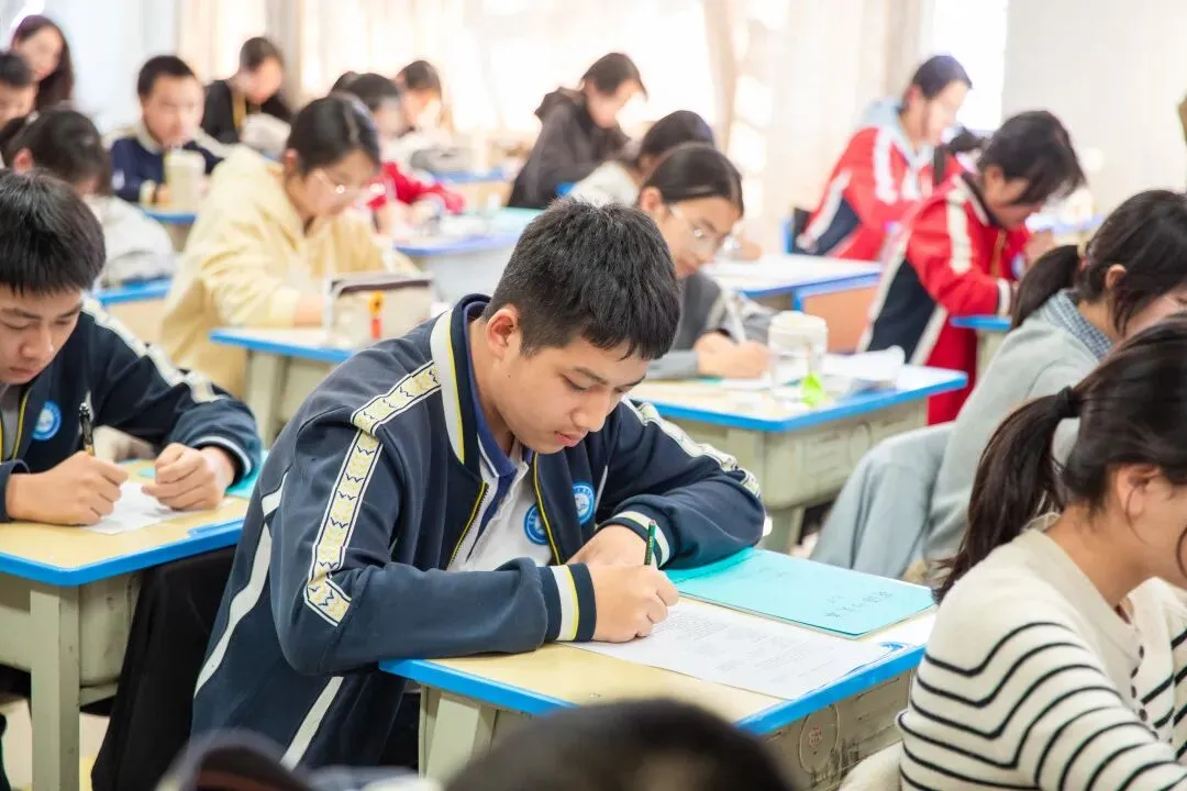 聚焦素养·精准施策·共赢中考 | 盘龙区财大附中、盘龙区云才文翰学校2026届复习备考联合教研交流会圆满举行 第17张