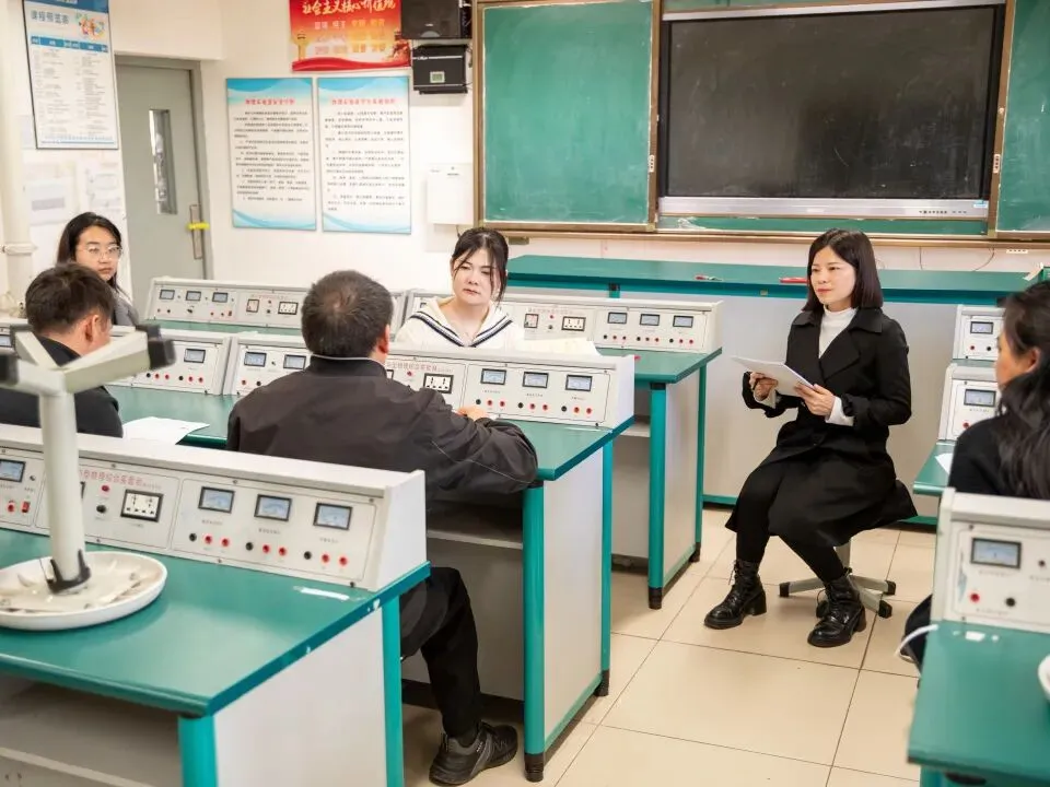 聚焦素养·精准施策·共赢中考 | 盘龙区财大附中、盘龙区云才文翰学校2026届复习备考联合教研交流会圆满举行 第38张