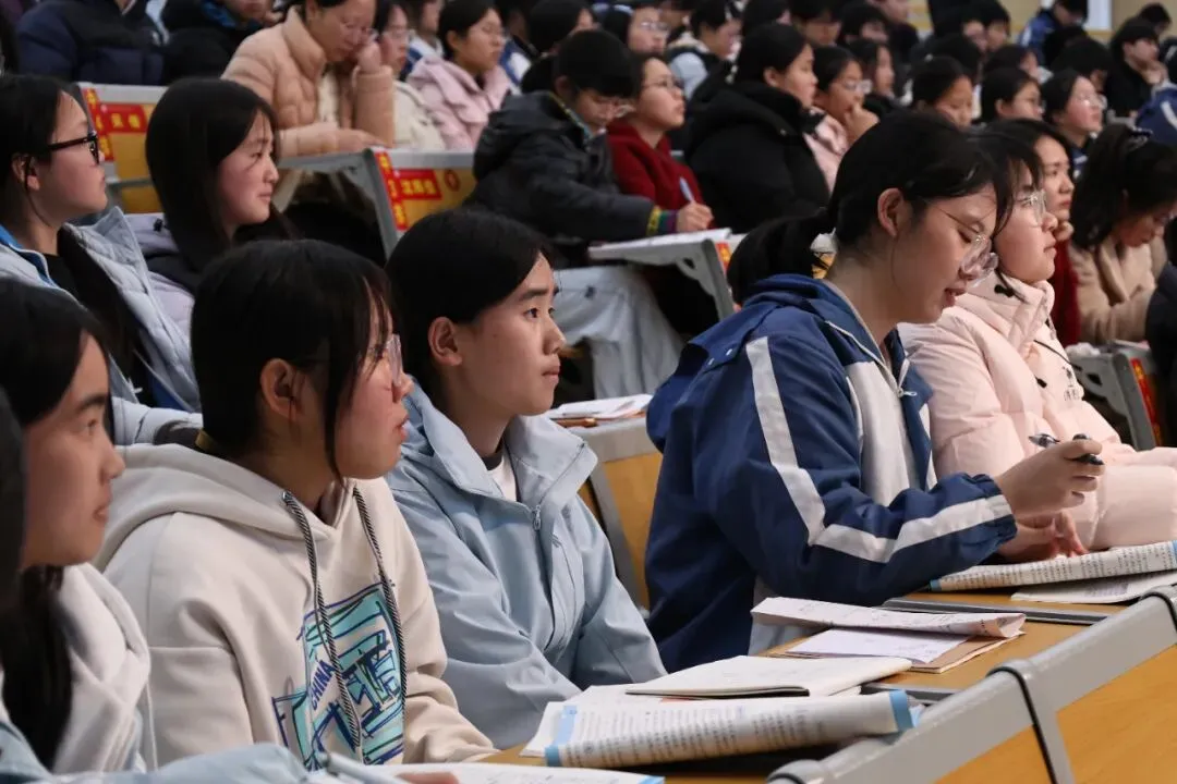 以笔为刃赴中考,以梦为马致青春环游记——湖南师范大学附属金龙学校2026年九年级动员大会圆满结束 第8张